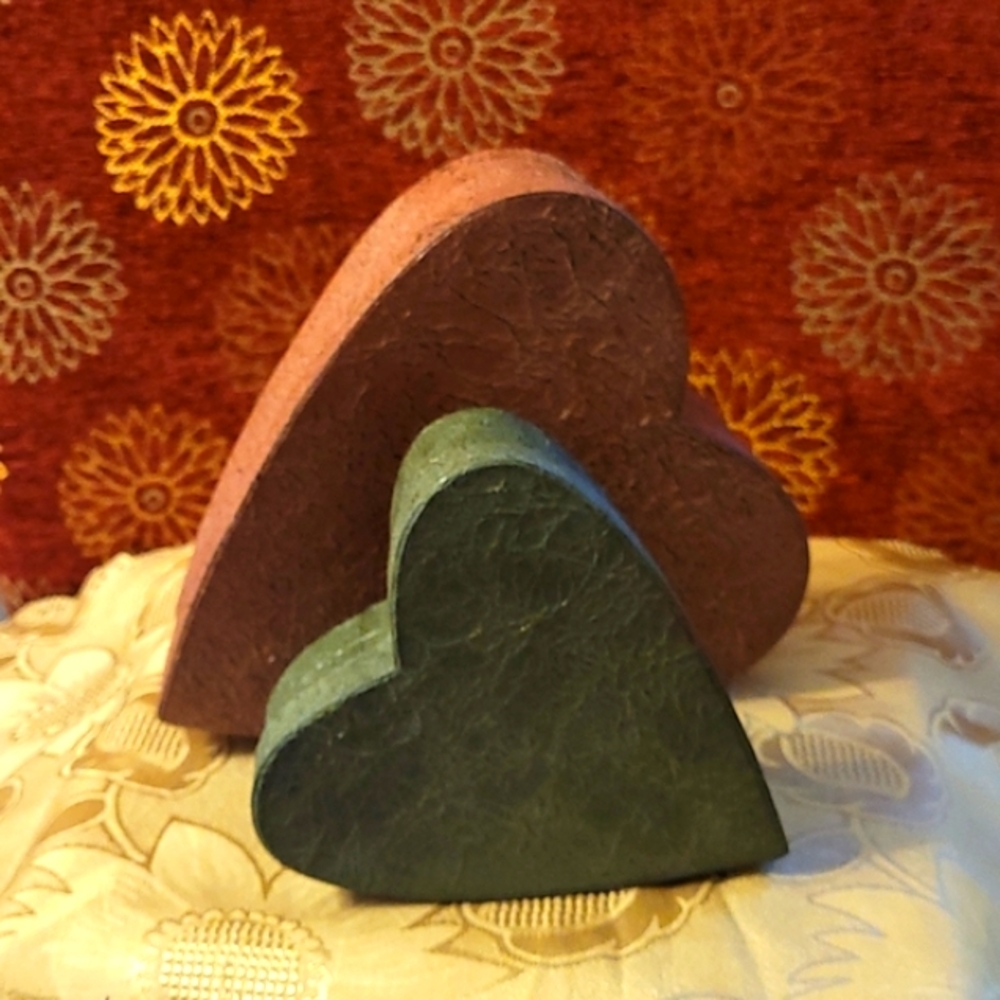 - ❣Pair of Heart Boxes